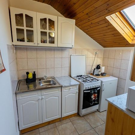 Kismokus Apartman Eger Eksteriør billede